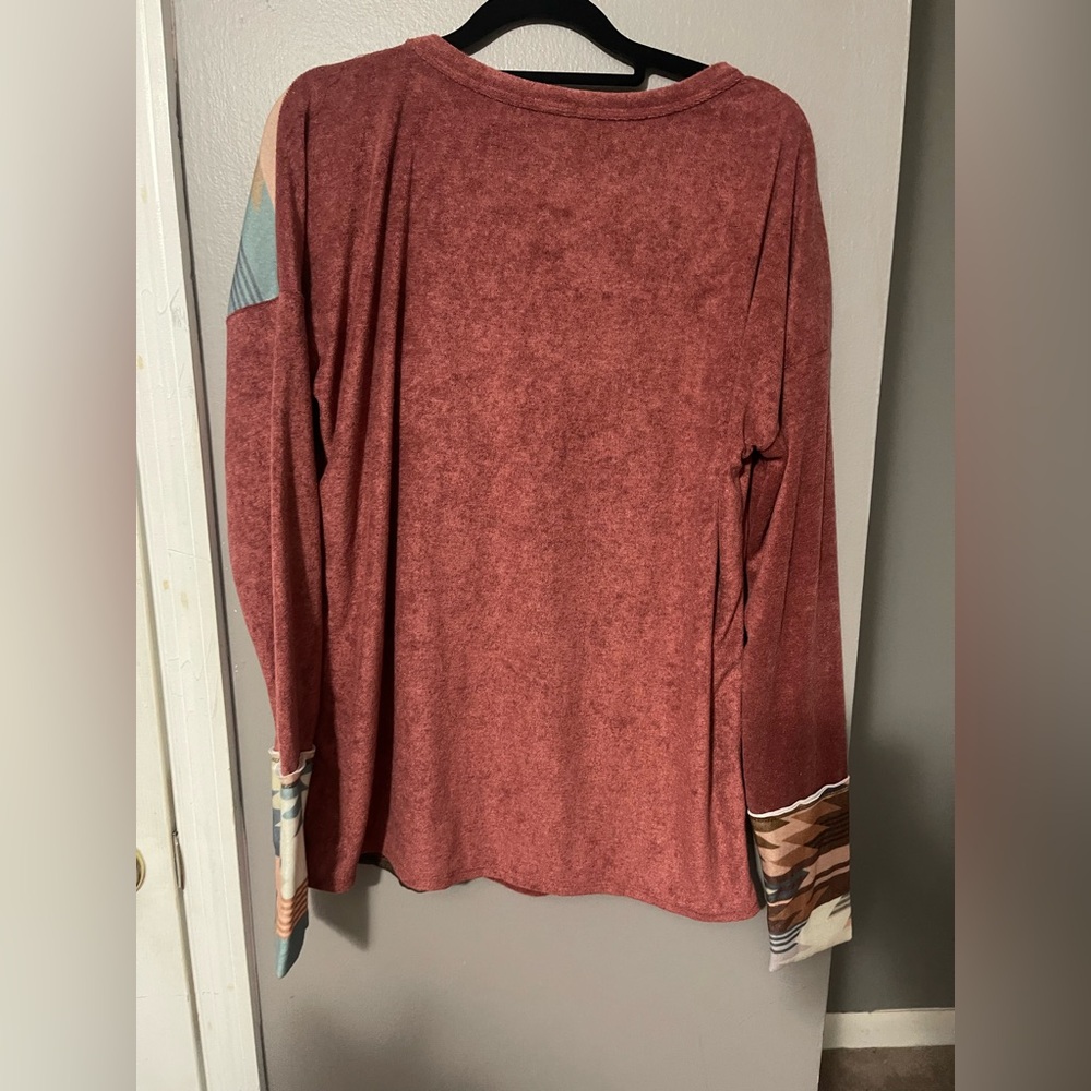 Rust Patterned Women's Sweater - Picture 4 of 4